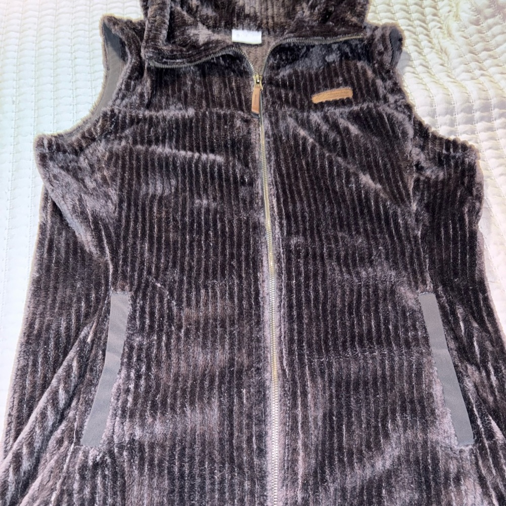 Columbia grey women’s large vest
